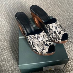 Jessica Bennett wedges size 8.5